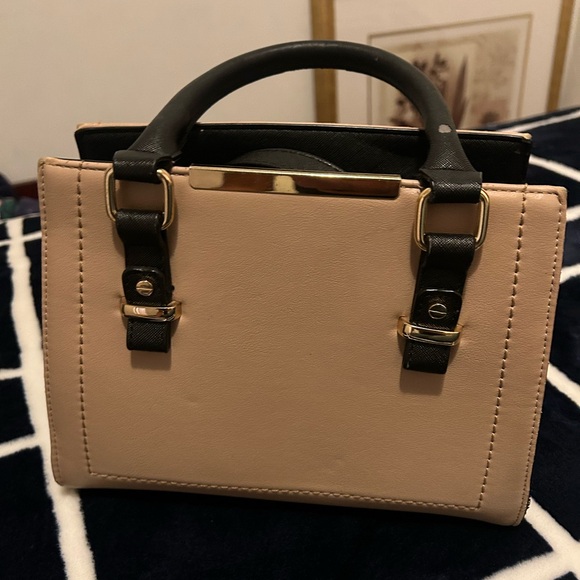 Call it Spring Handbag - Picture 1 of 5